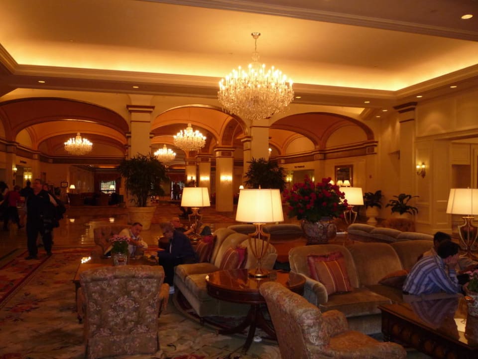 Hotellobby Omni Shoreham Hotel