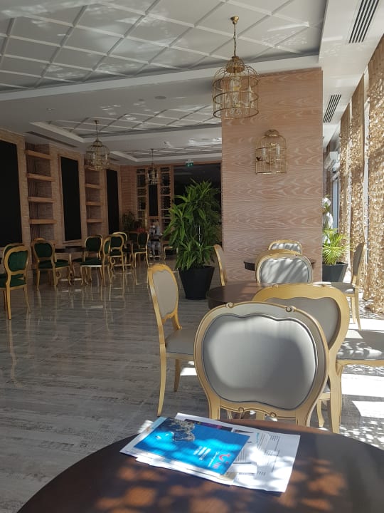 Sonstiges Azura Deluxe Resort & Spa Hotel