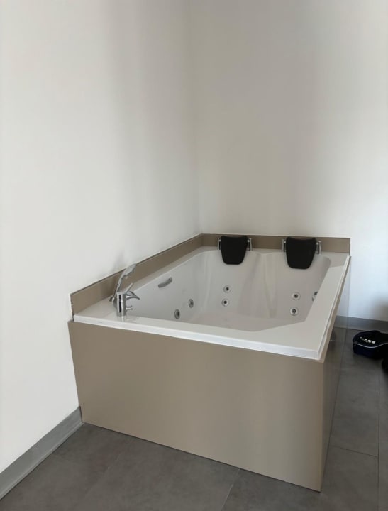 Zimmer Side Story Resort & Spa