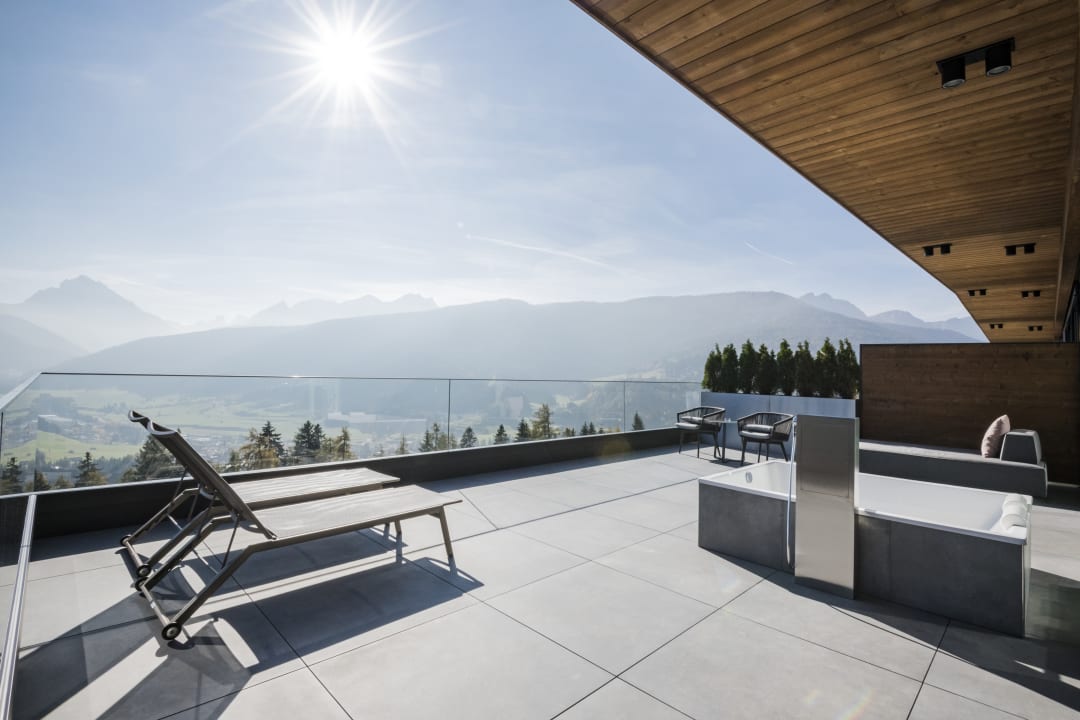 Außenansicht Hotel Alpen Tesitin