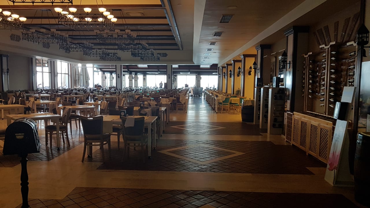 Gastro Salamis Bay Conti Resort Hotel & Casino