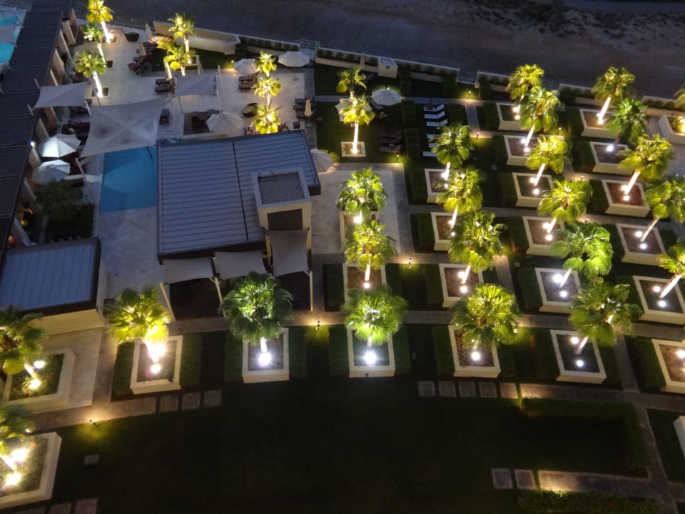 Blick vom Balkon Crowne Plaza Hotel Yas Island