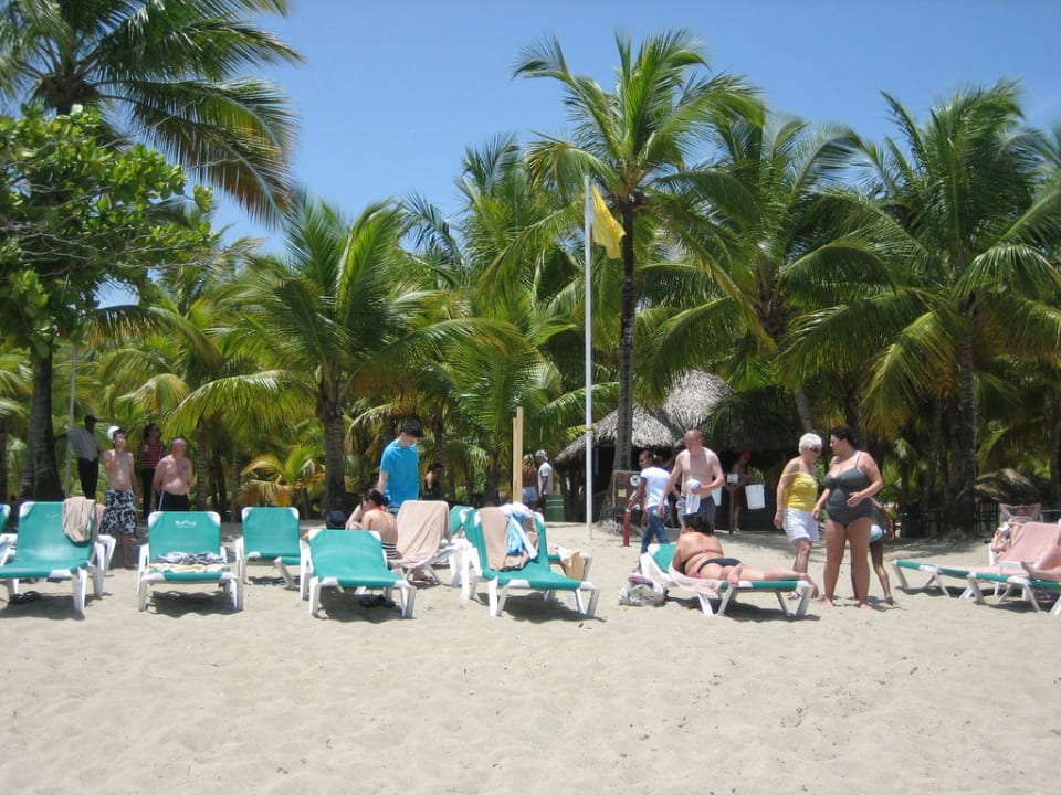 Strand Playabachata Hotel