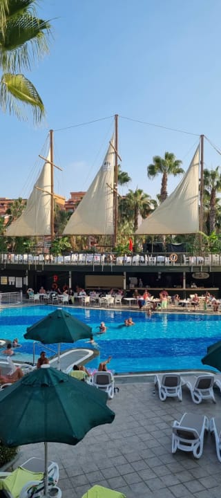 Pool Can Garden Resort