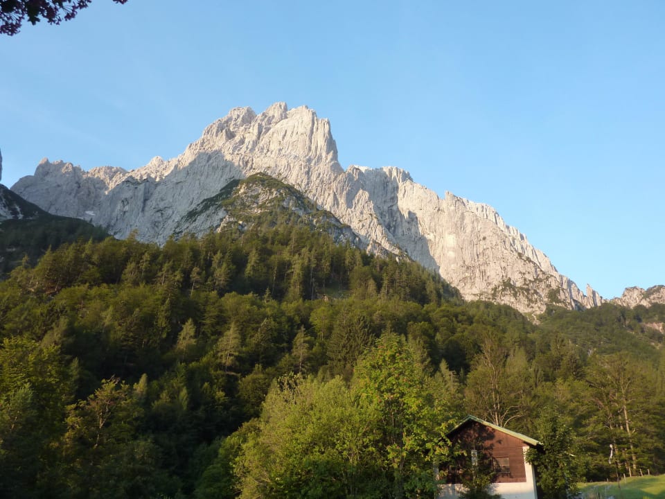 Ausblick über das Kaisergebirge Alpengasthaus Griesner Alm