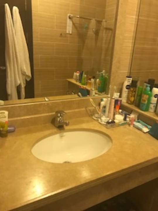 Zimmer Jaz Dar EL Madina