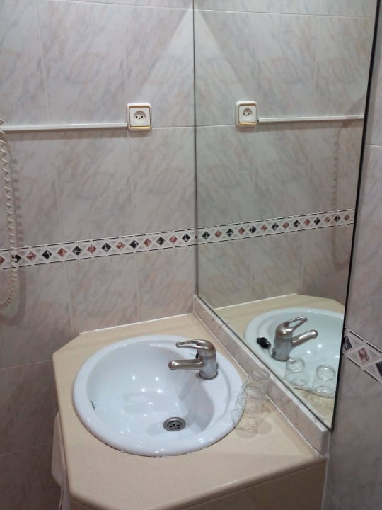 Waschbecken Hotel Festa Brava