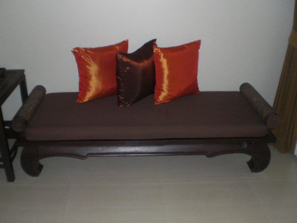 Couch The Fair House Beach Resort