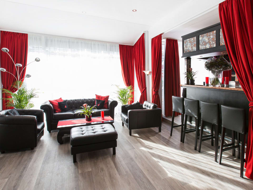 Lobby DORMERO Hotel München-Kirchheim Messe