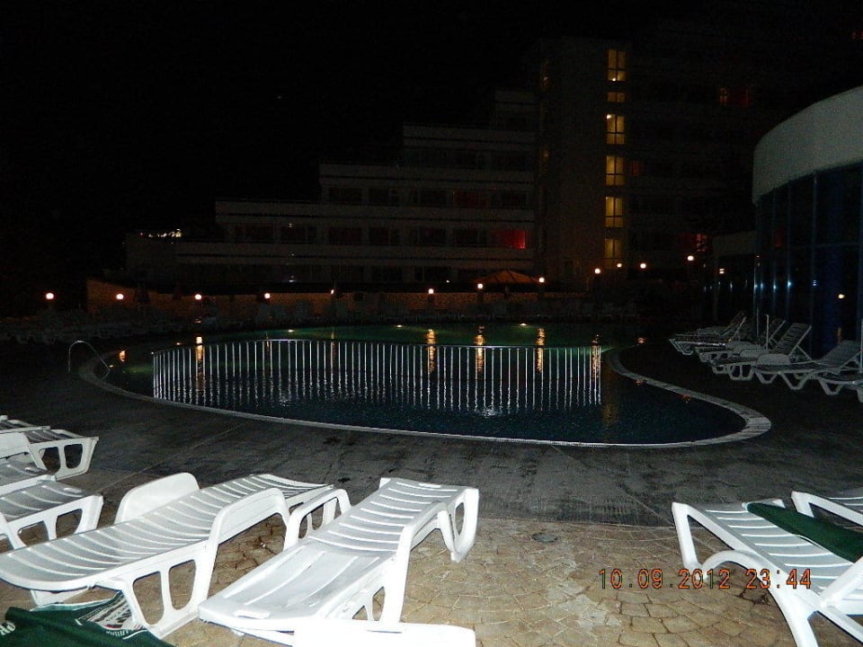 View from room 627 Elena Hotel