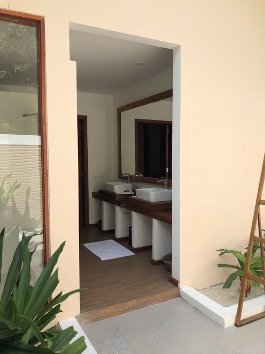 Zimmer Kudafushi Resort & Spa