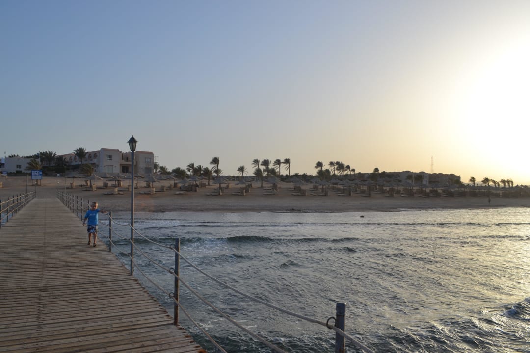 Pomost Three Corners Sea Beach Resort