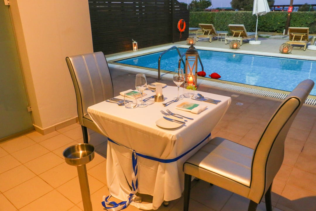 Gastro Asterias Beach Resort