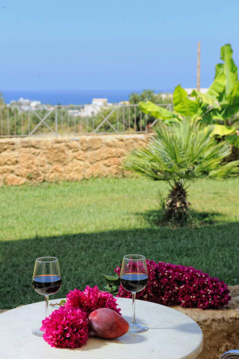 Garden Notos Heights Hotel & Suites