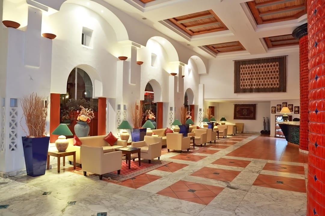 Lobby Area db San Antonio Hotel + Spa
