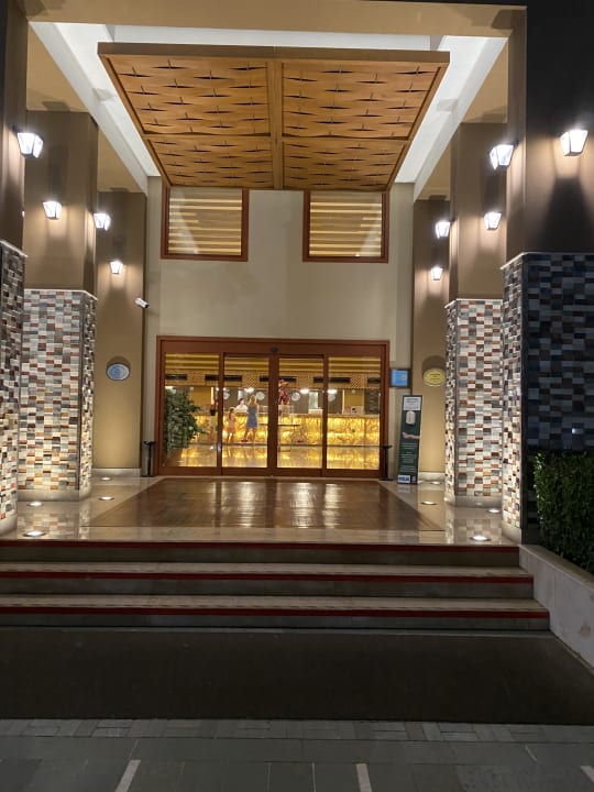 Lobby Club Grand Side