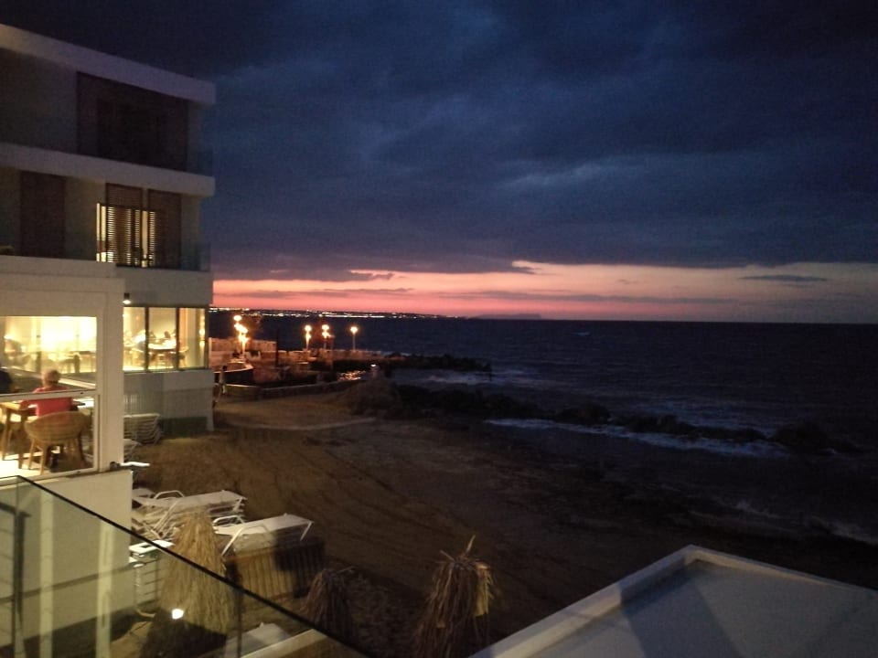 Außenansicht Enorme Ammos Beach Resort
