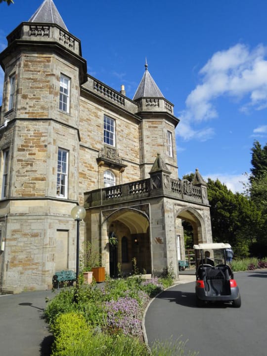 Eingang Dalmahoy Hotel & Country Club