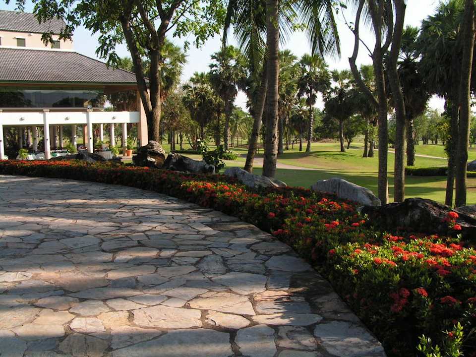 Clubhaus und Golfplatz Hotel The Imperial Lake View