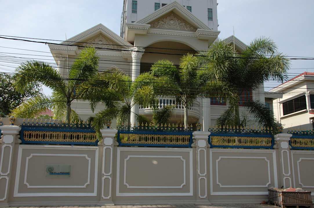 From the street Hotel The Villa Paradiso