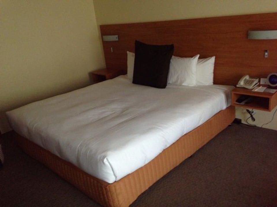 Bett DoubleTree Hotel by Hilton Alice Springs