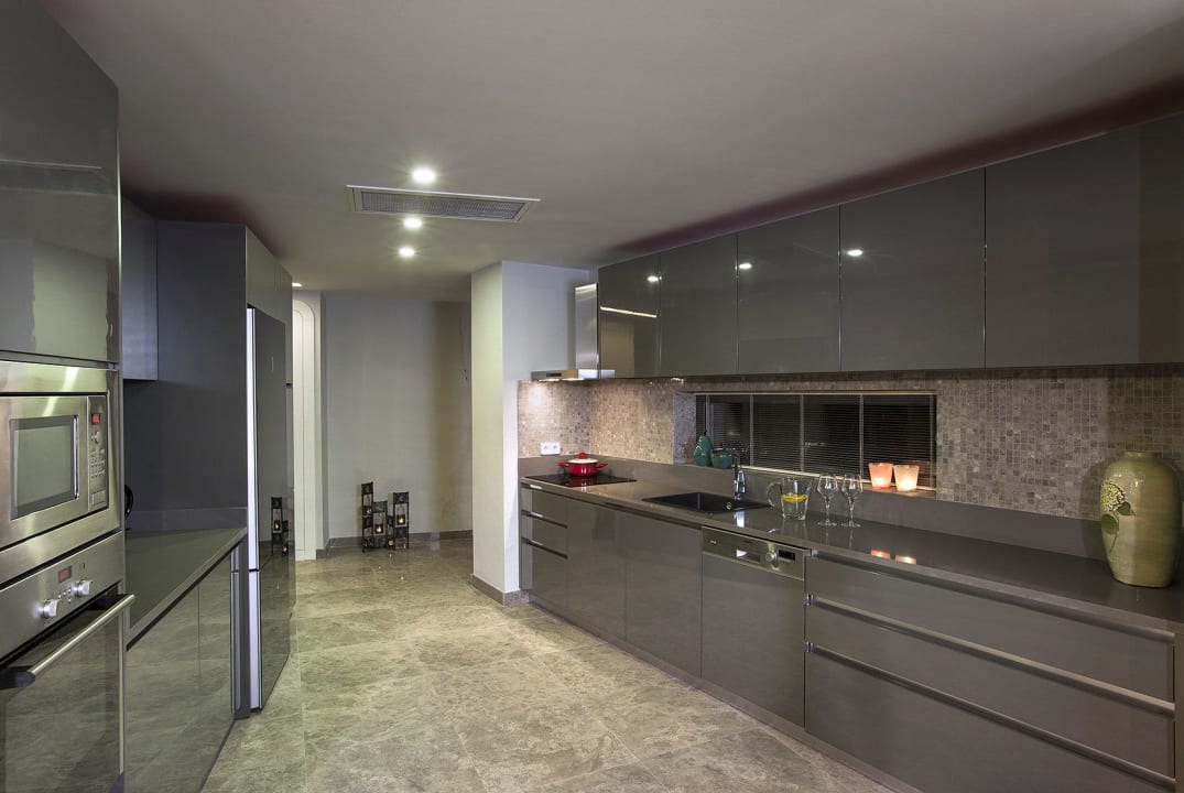 Fully equipped kitchen RetrON Residence