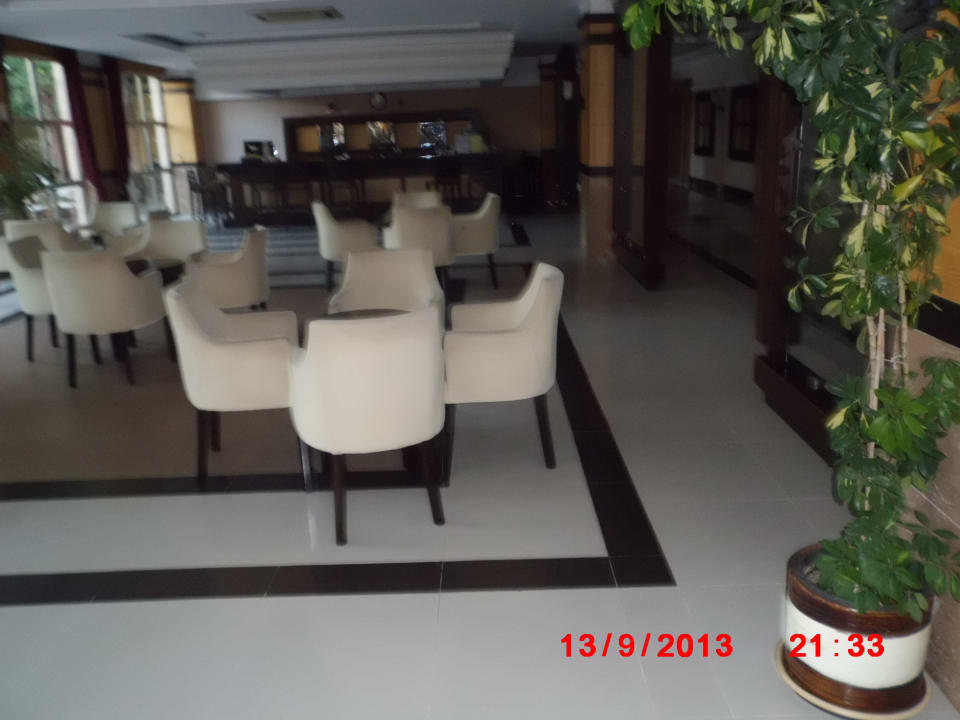 Sitzgelegenheit an der Lobby Can Garden Resort