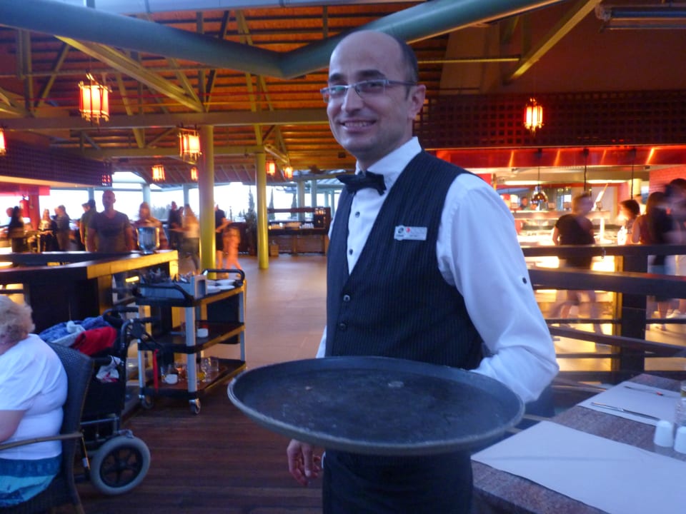 Abendkellner Mehmet, Klasse Limak Lara Deluxe Hotel & Resort