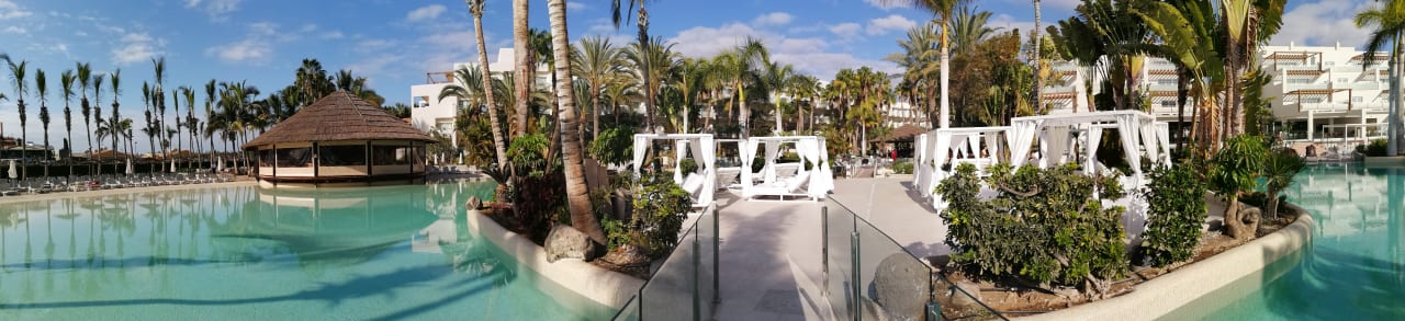 Pool Tabaiba Princess