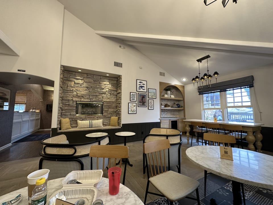 Gastro Hotel Cottage Inn By the Sea