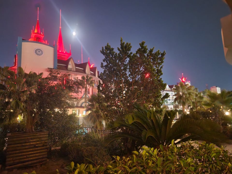 Außenansicht Well Palace Side
