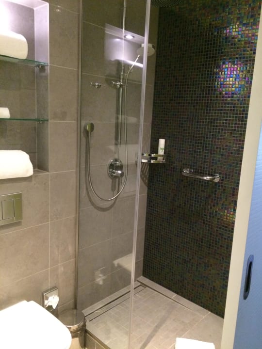 Dusche Hotel Indigo Berlin - Ku'damm