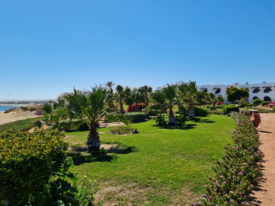 Gartenanlage Three Corners Equinox Beach Resort