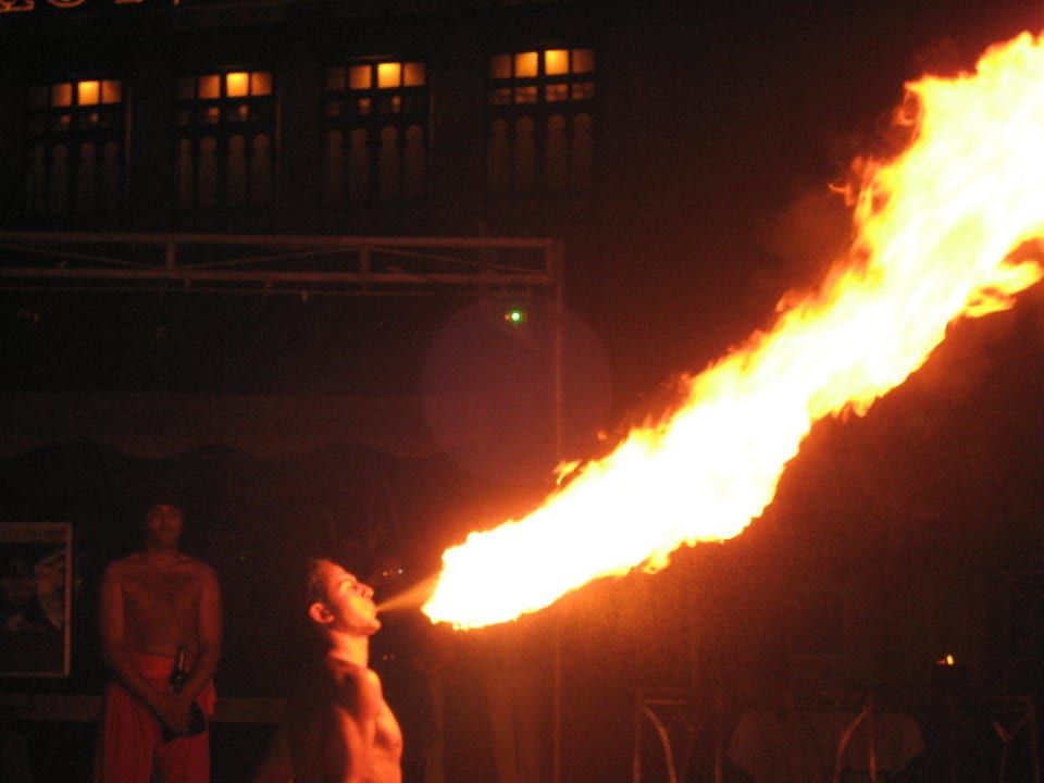 Feurige Abend-Show Pickalbatros Palace Resort