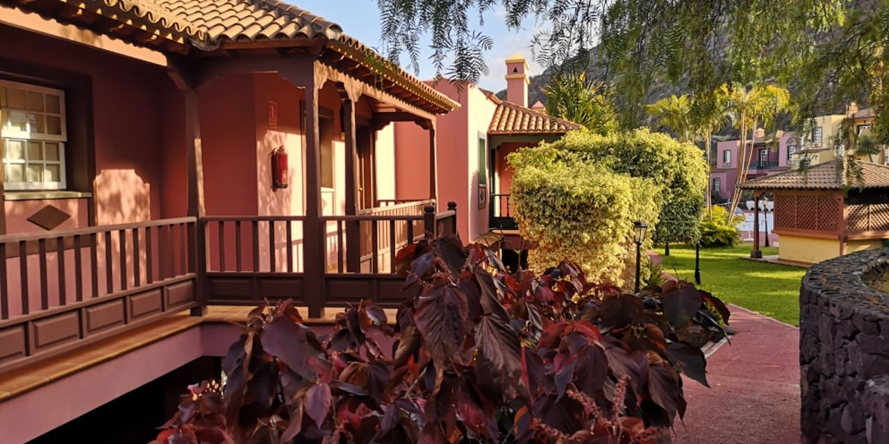 Gartenanlage Apartamentos Oasis San Antonio