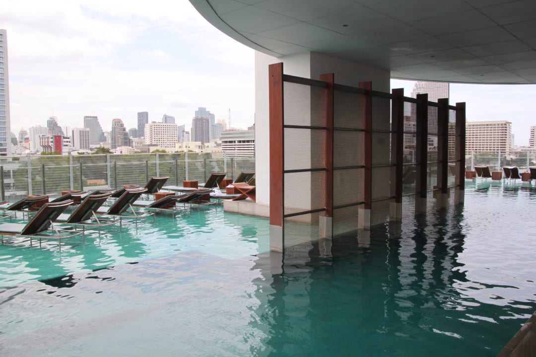 Pool Millennium Hilton Bangkok