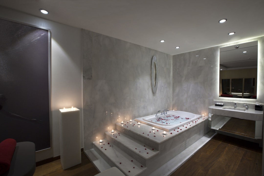 Blue Harmony Spa Wyndham Grand Istanbul Kalamis Marina Hotel