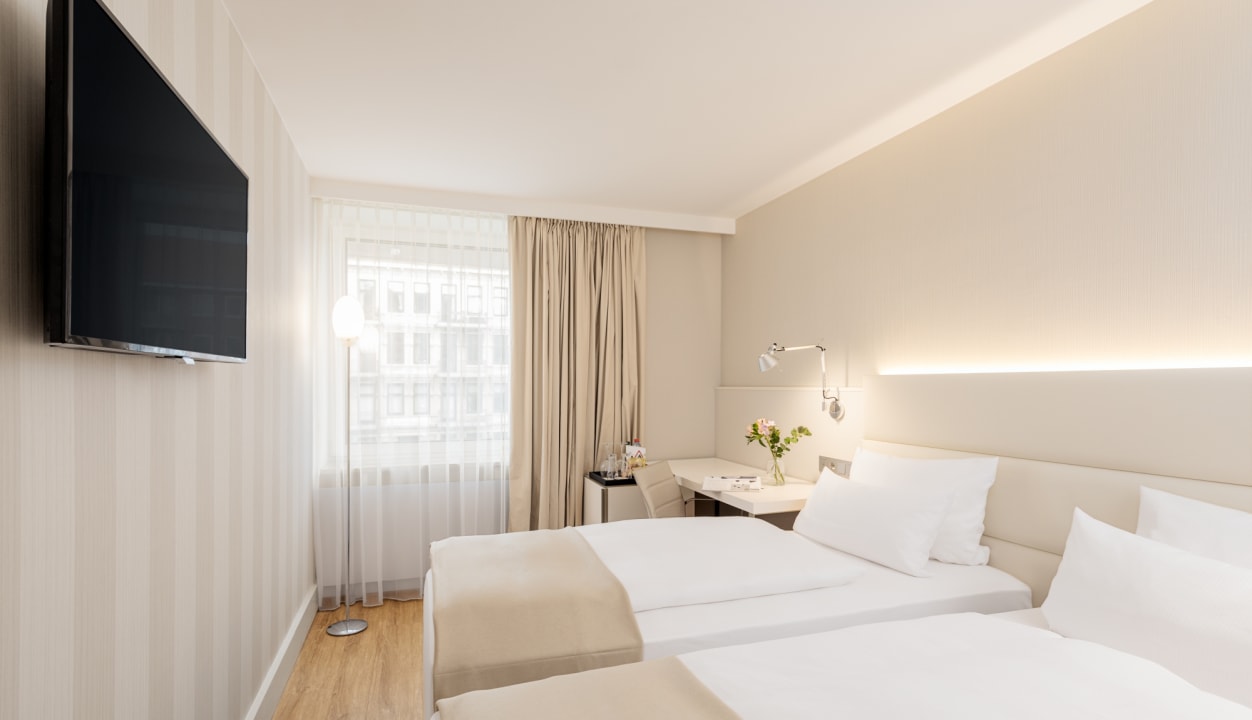 Zimmer NH Hamburg Mitte