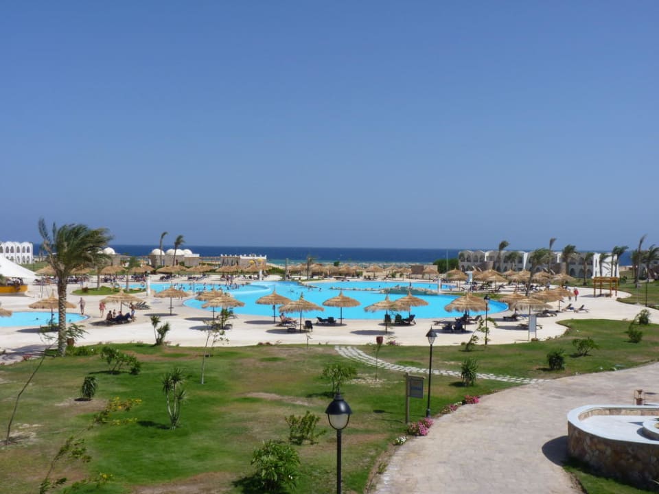 Traumhafte Poolanlage Hotel Gorgonia Beach Resort