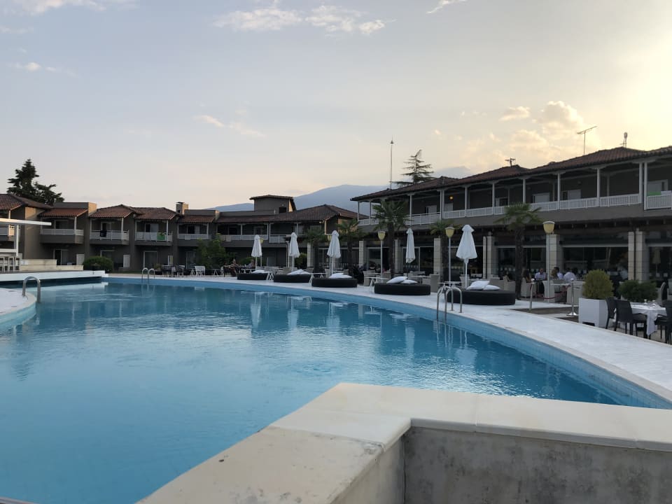 Pool Hotel Dion Palace Resort and Spa