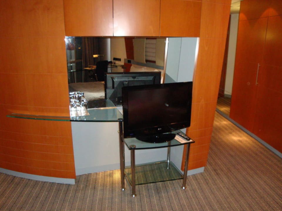 TV-Anlage Zimmer 201 Golden Sands Hotel Creek