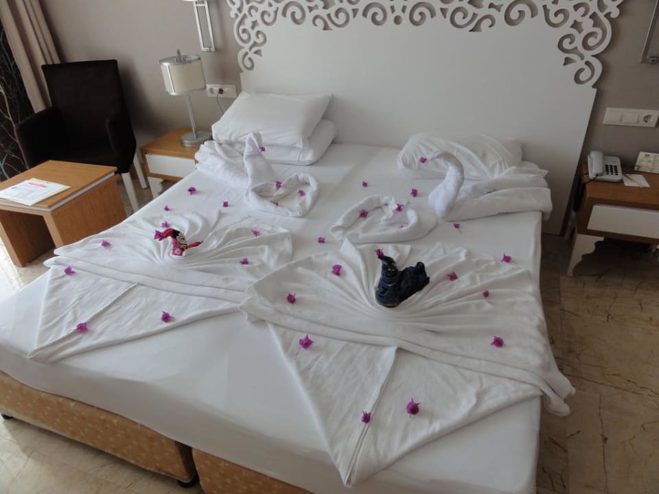 Bett Horus Paradise Luxury Resort & Club