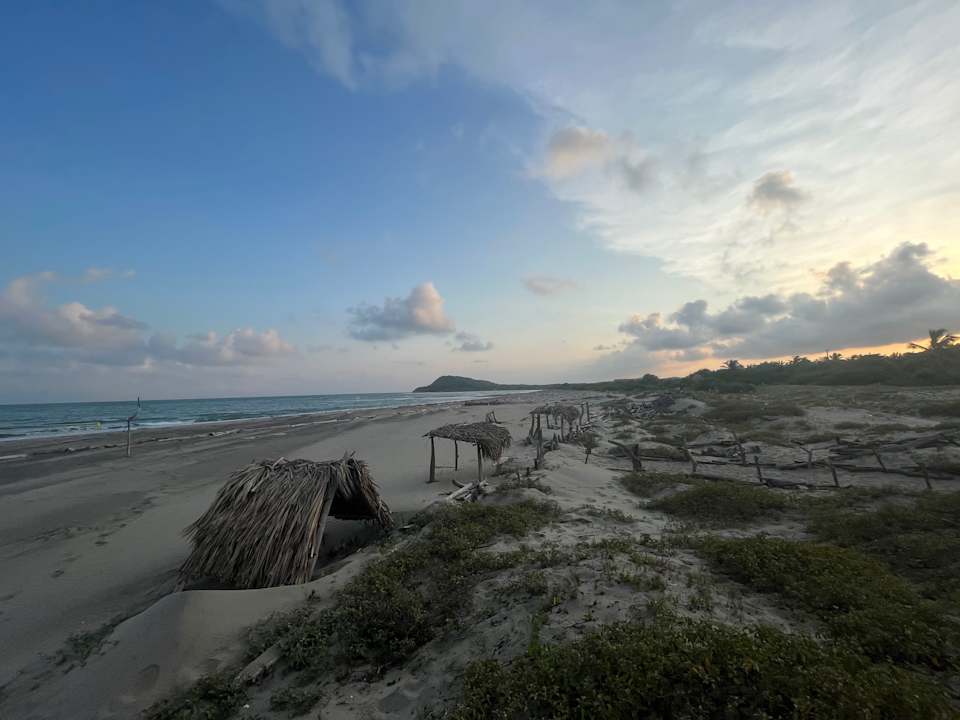 Strand Tambo Marina Eco Hostal