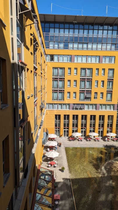 Ausblick Hotel Elbflorenz Dresden