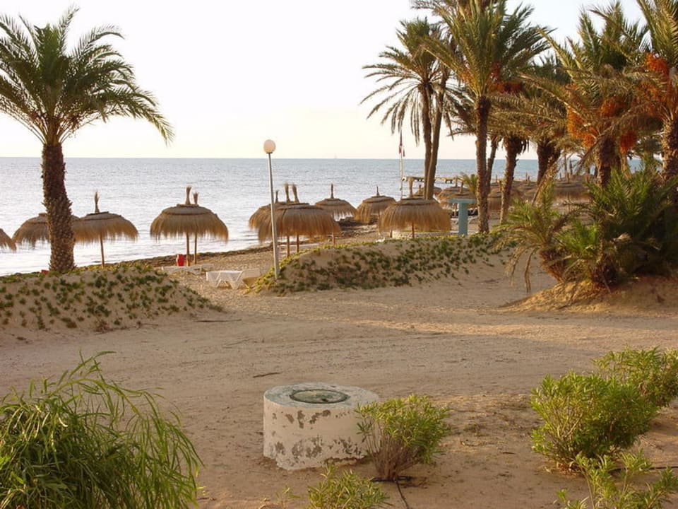 Blick von Zimmer in Richtung Meer Hotel El Mouradi Djerba Menzel