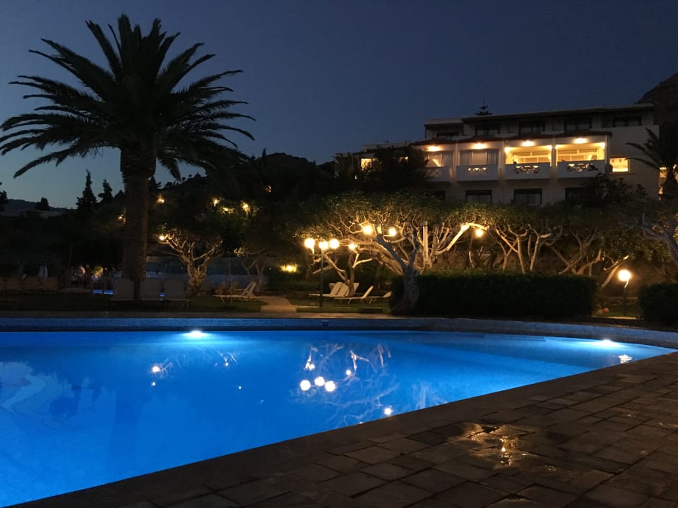 Gartenanlage Paralos Irini Mare