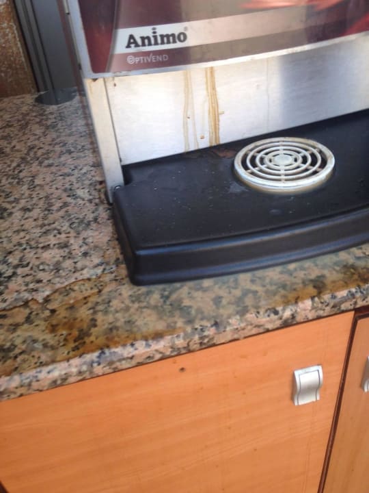 Grausam! Club Resort Atlantis