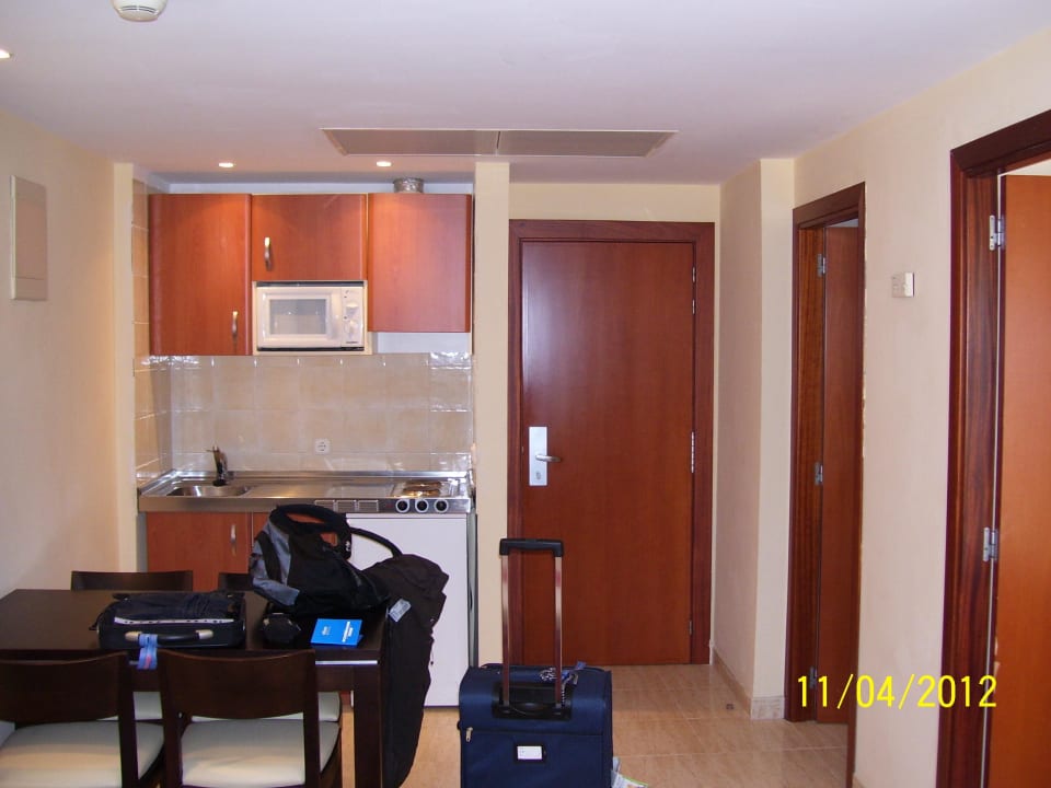 Küche und Tisch allsun App.-Hotel Orient Beach