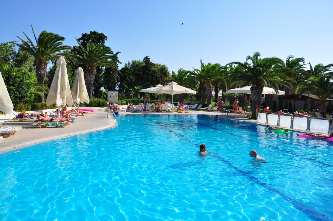 Basen Kipriotis Hippocrates Hotel