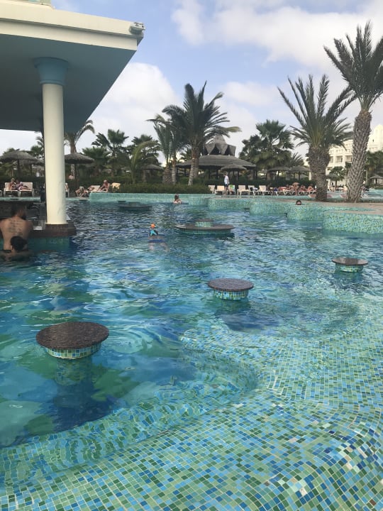 Pool Hotel Riu Karamboa